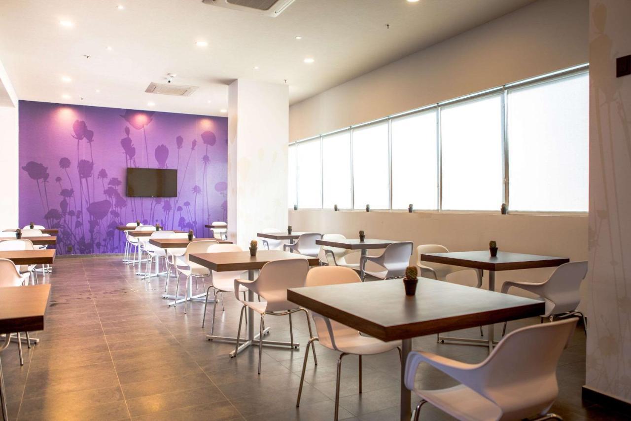 Sleep Inn Guadalajara Galerias Εξωτερικό φωτογραφία